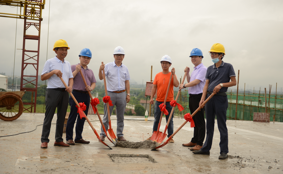 合众电气封顶仪式