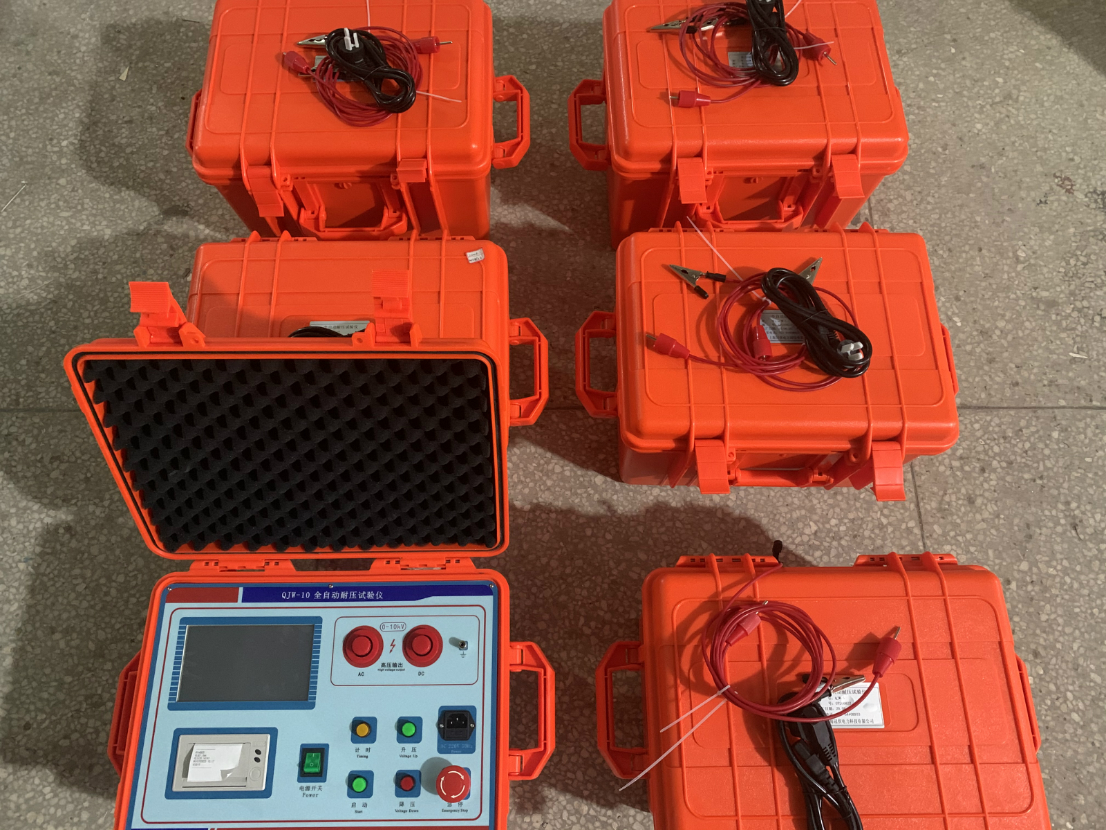 八台低压耐压仪发货