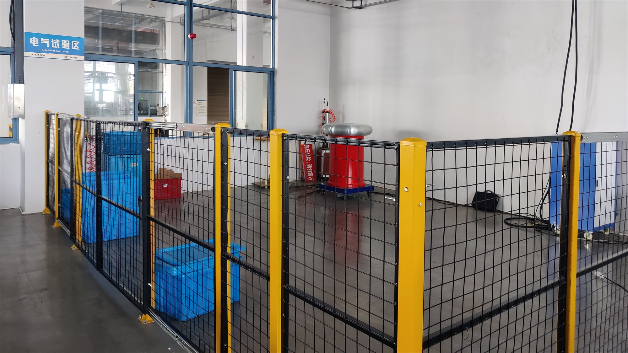 电力检测设备客户试验现场