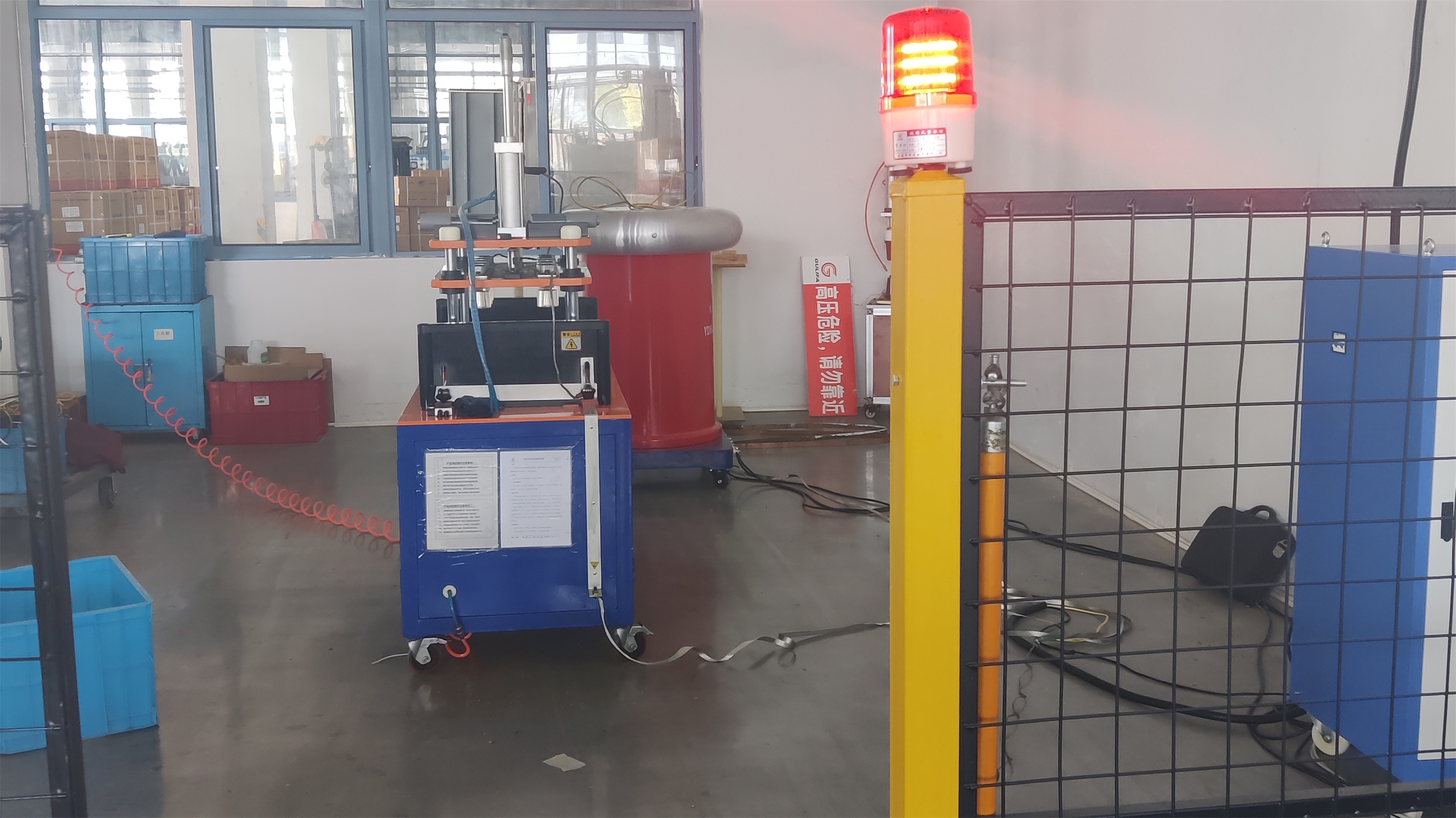 电力检测设备客户试验现场