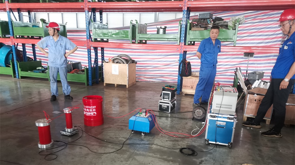 谐振耐压试验装置