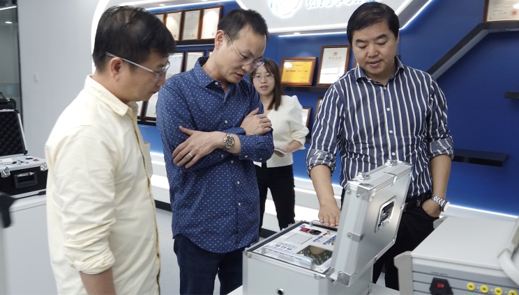 客户到访合众电气