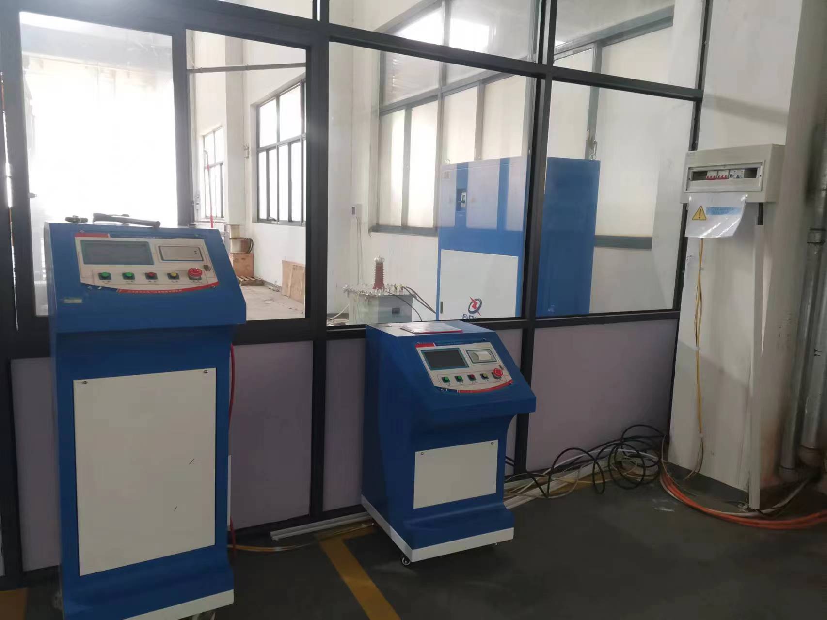 工频耐压试验装置