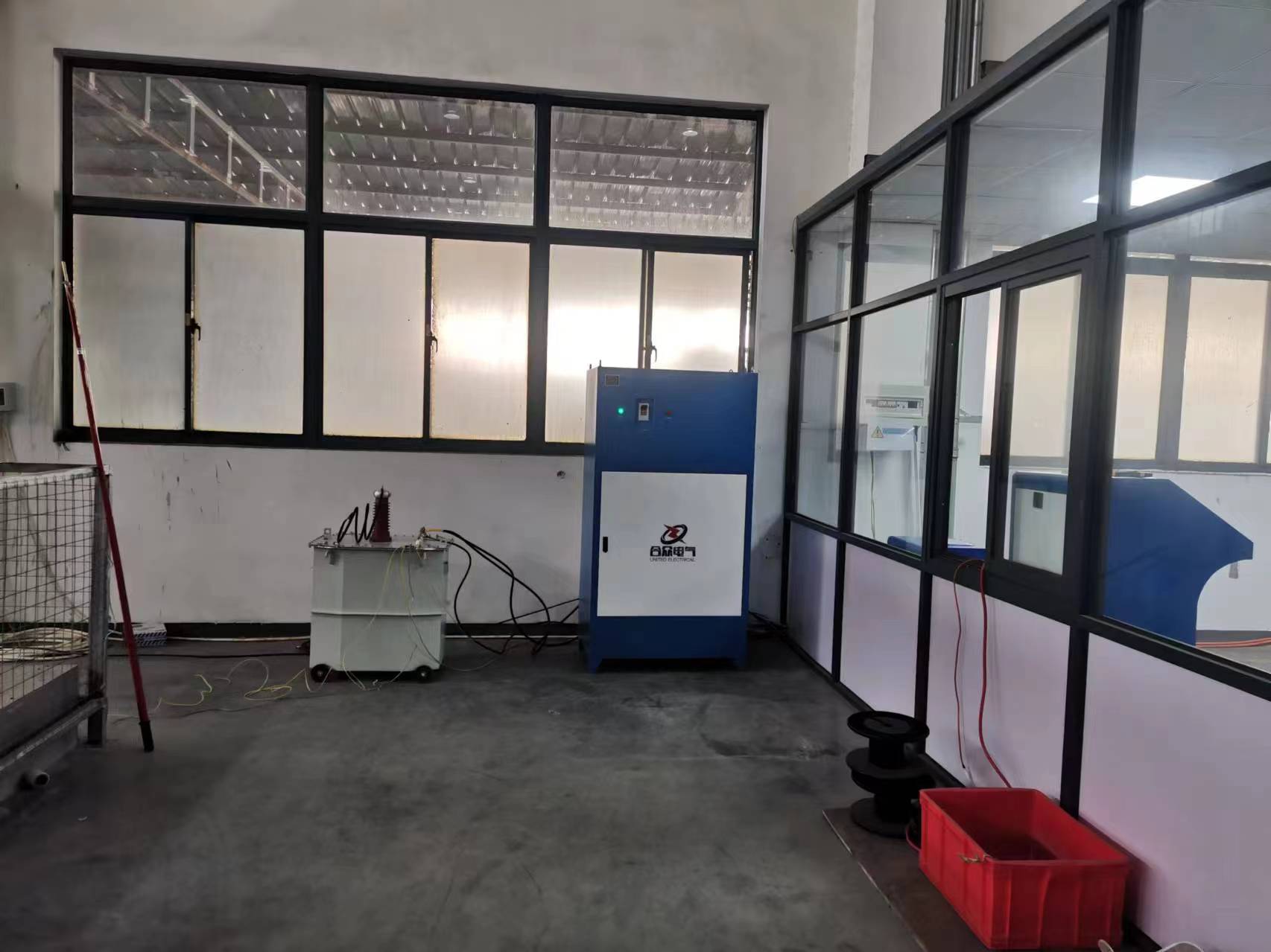 工频耐压试验装置